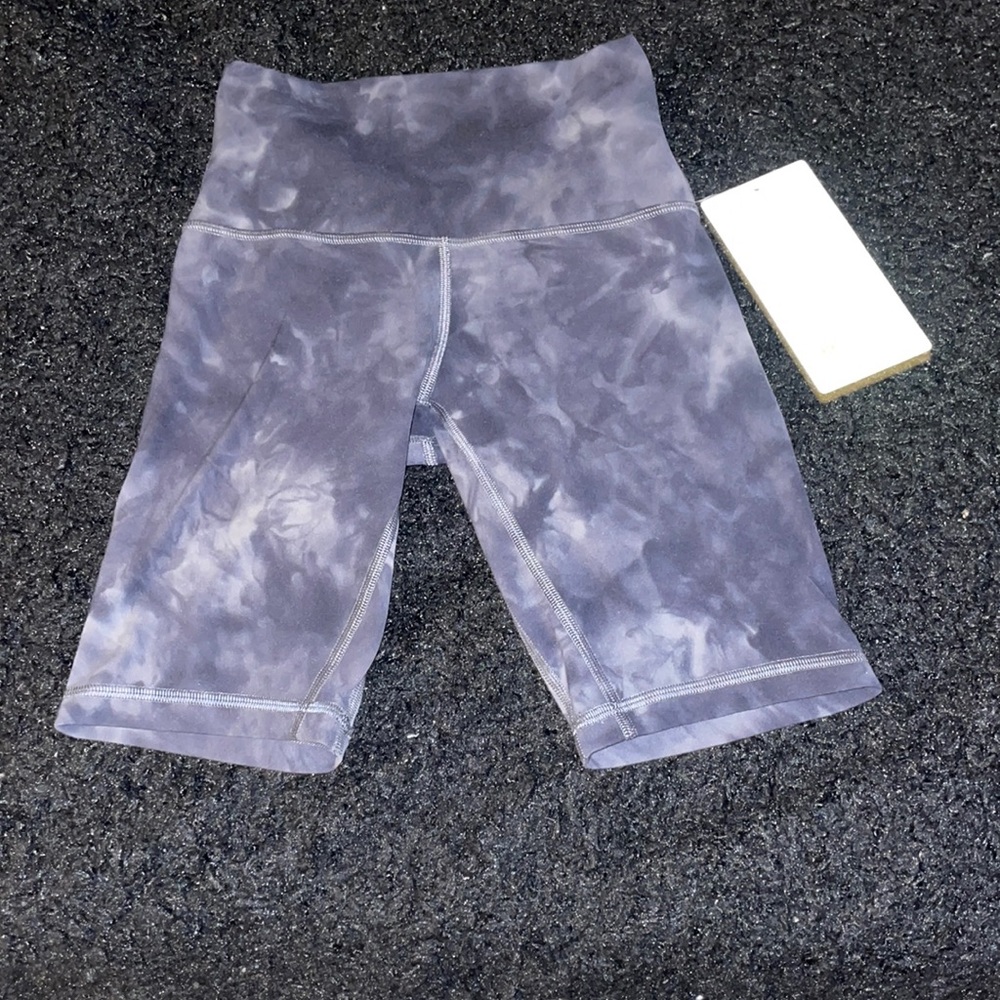 Lululemon align short